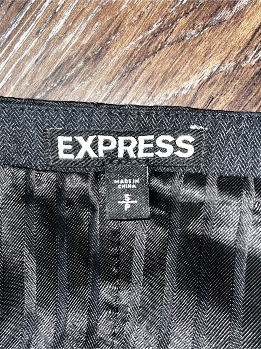 EXPRESS Menswear Charcoal Vest with Satin Adjustable Back & Piping Size Small - Picture 2 of 7
